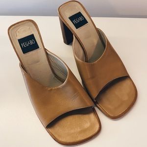 Vintage Pegabo Tan Sandals